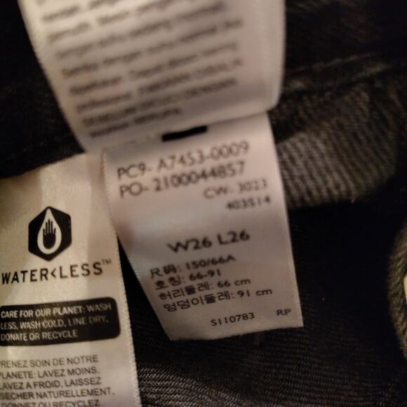 Levi’s Soft Black Pleated Jeans – Size 26x26 – White Patch – Rare - Picture 7 of 8